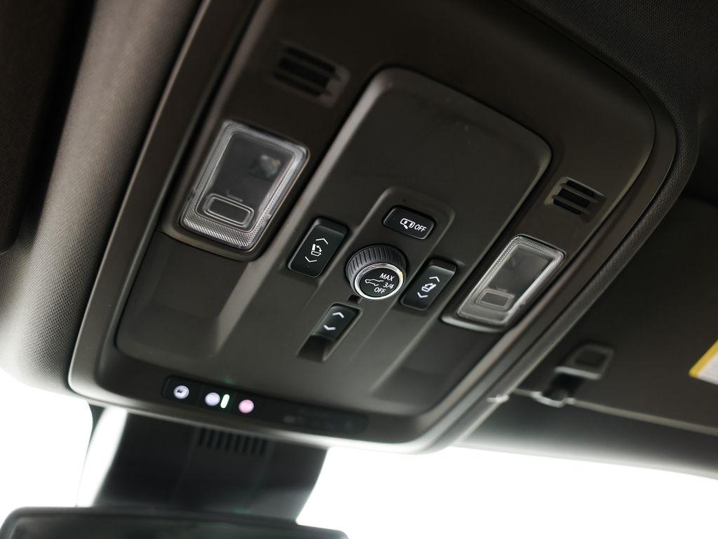 GMC Yukon XL 4WD 4dr Elevation 2025