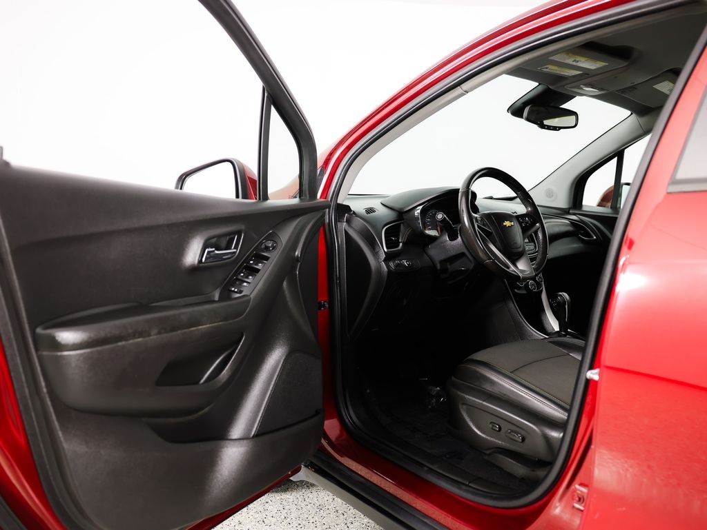 Chevrolet Trax FWD 4dr LT 2021