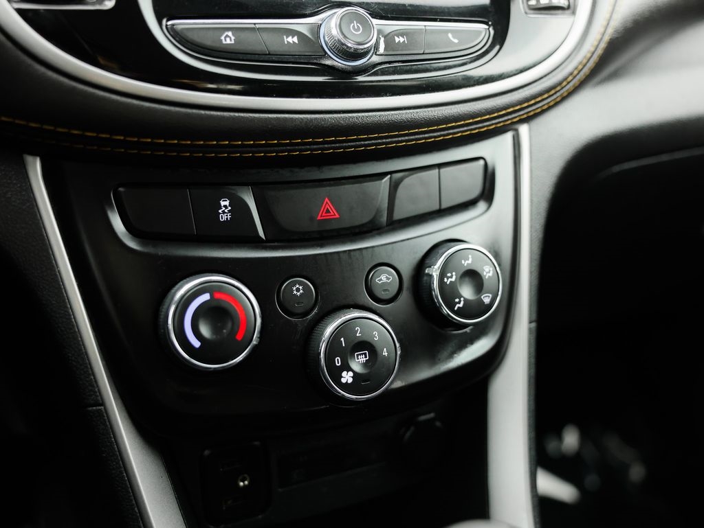 Chevrolet Trax FWD 4dr LT 2021