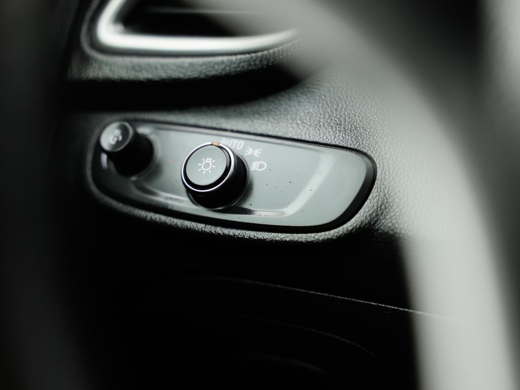 Chevrolet Trax FWD 4dr LT 2021