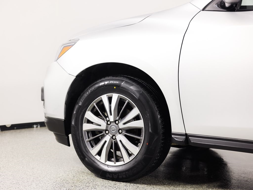 Nissan Pathfinder FWD SV 2019