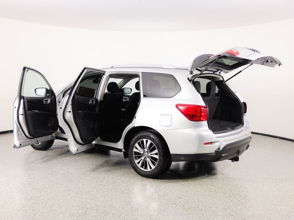 Nissan Pathfinder FWD SV 2019