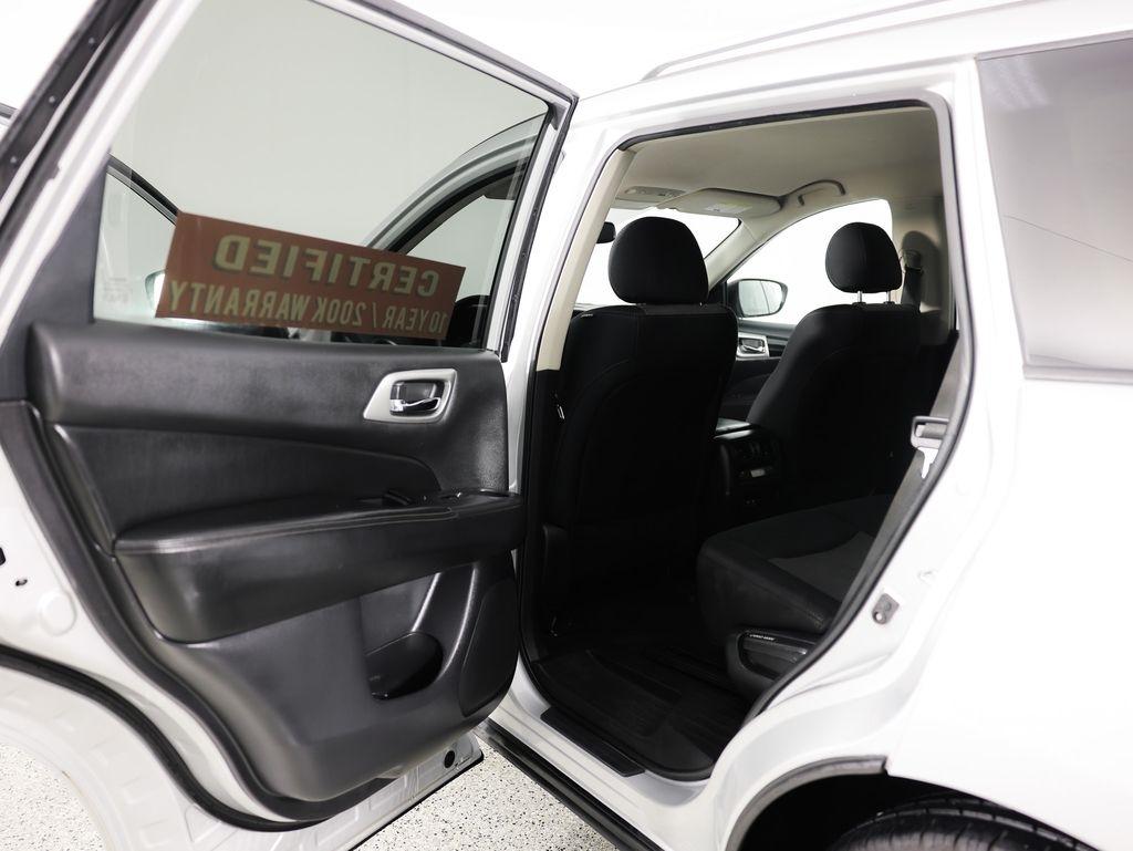 Nissan Pathfinder FWD SV 2019