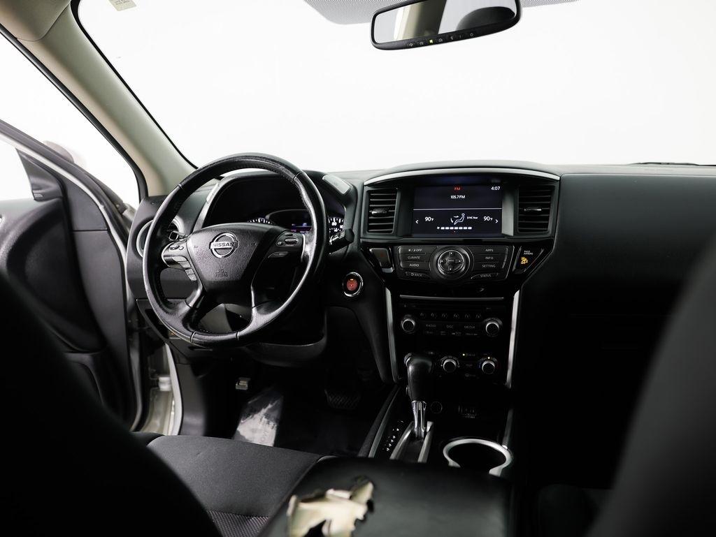 Nissan Pathfinder FWD SV 2019