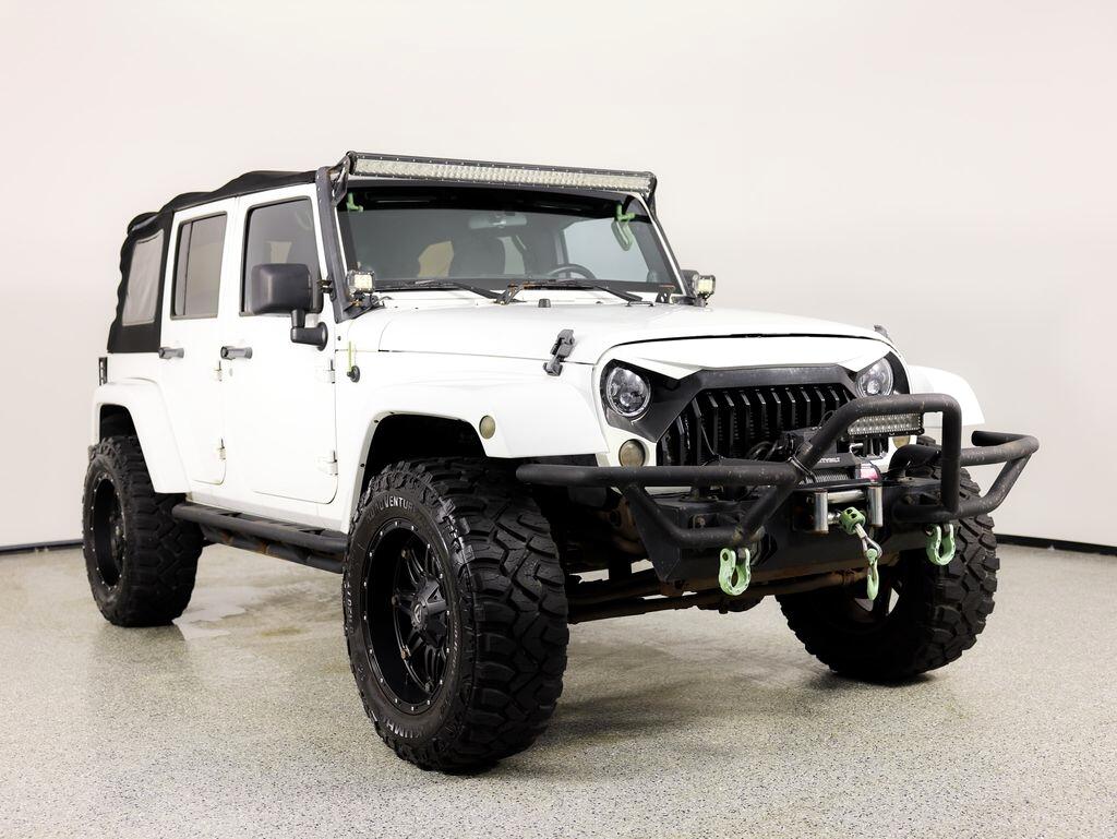 Jeep Wrangler Unlimited 4WD 4dr Sahara 2012