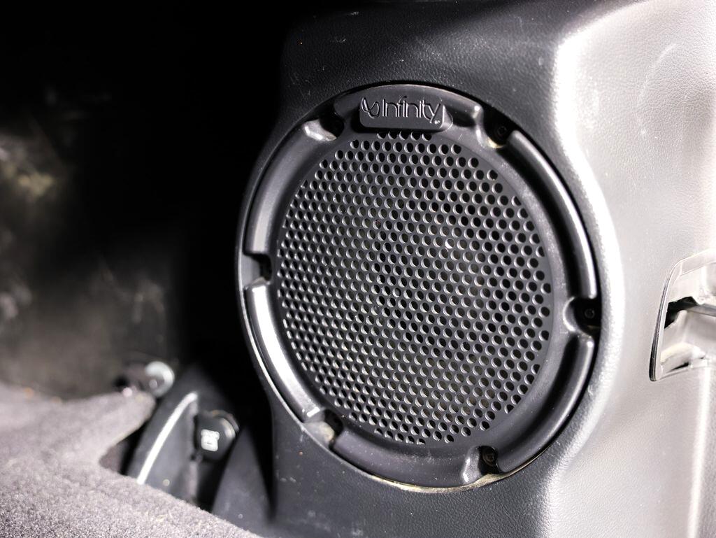 Jeep Wrangler Unlimited 4WD 4dr Sahara 2012