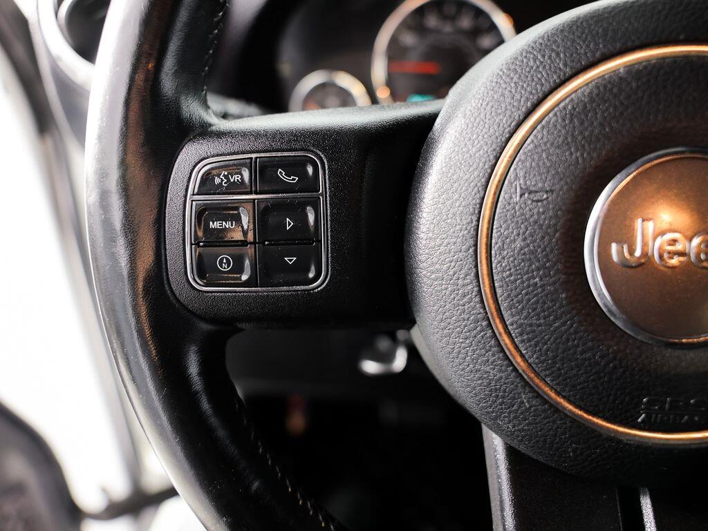 Jeep Wrangler Unlimited 4WD 4dr Sahara 2012