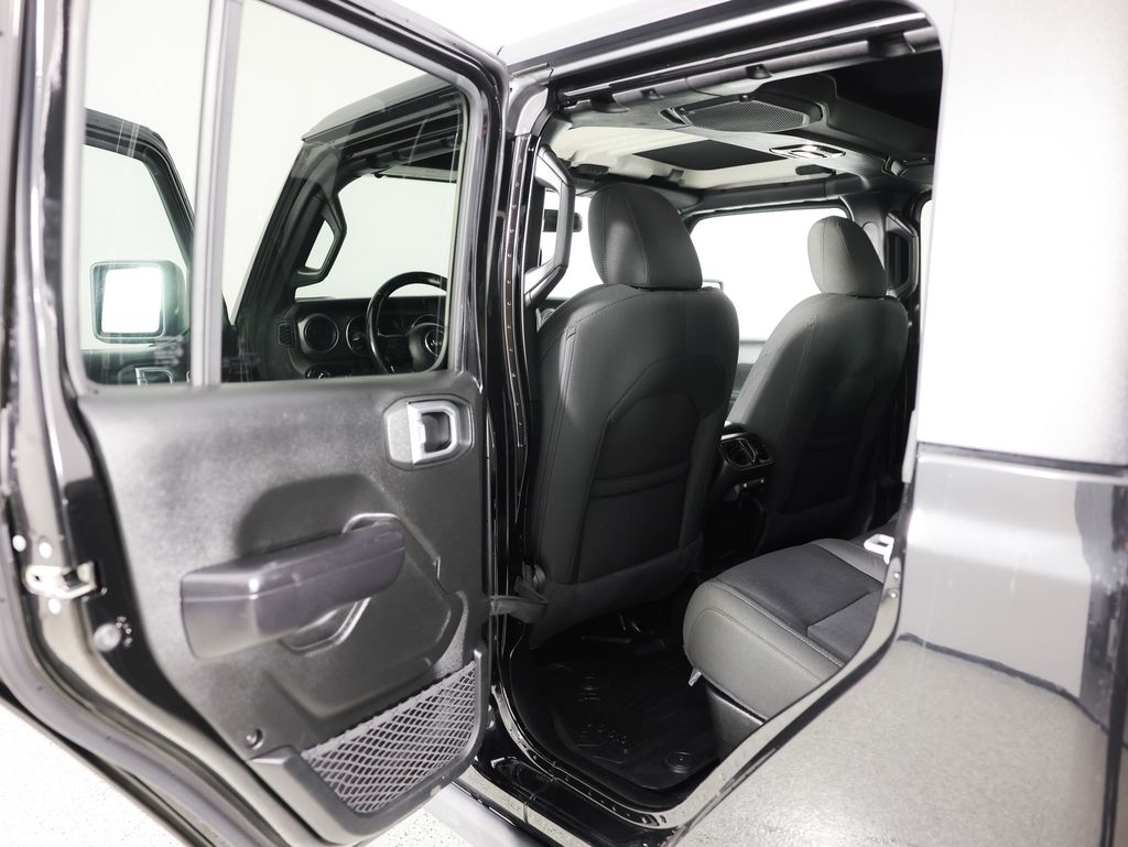 Jeep Gladiator Willys 4x4 2021