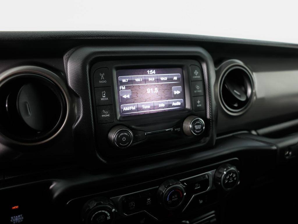 Jeep Gladiator Willys 4x4 2021