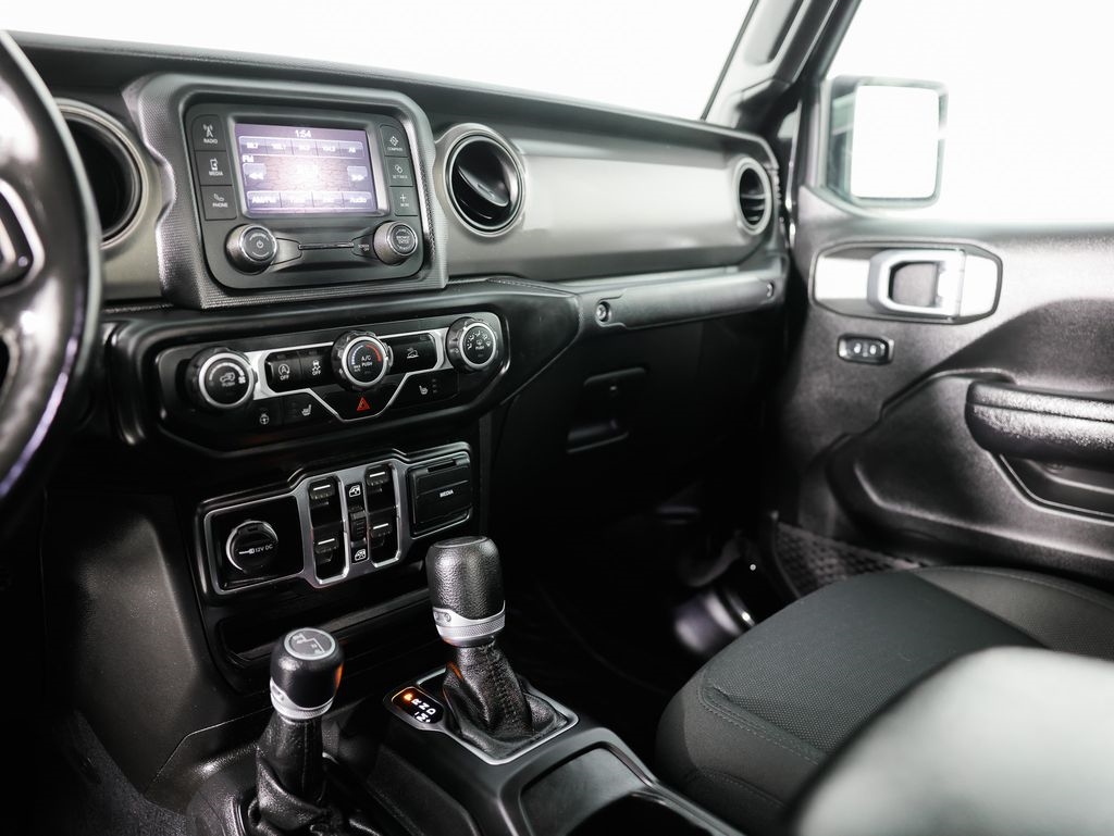 Jeep Gladiator Willys 4x4 2021