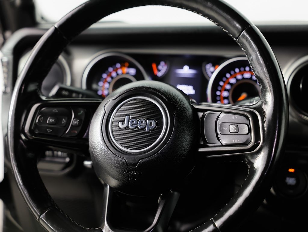 Jeep Gladiator Willys 4x4 2021