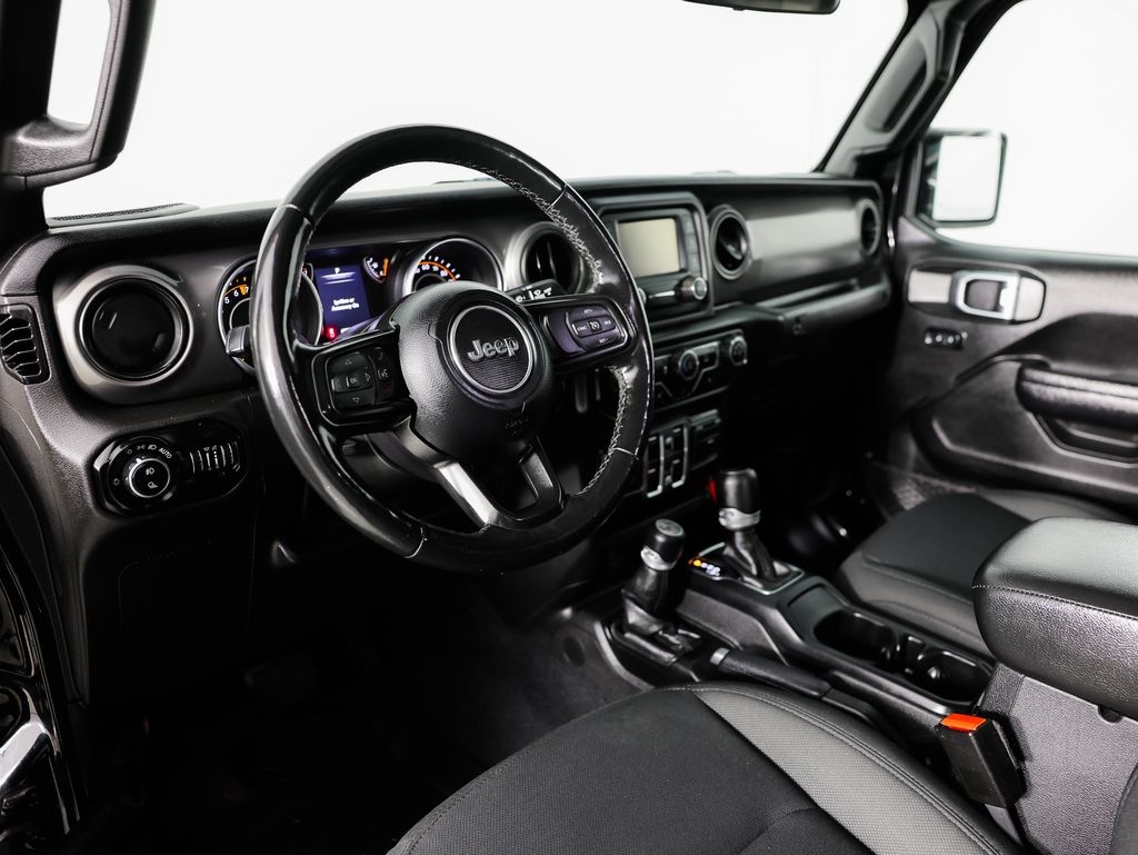 Jeep Gladiator Willys 4x4 2021