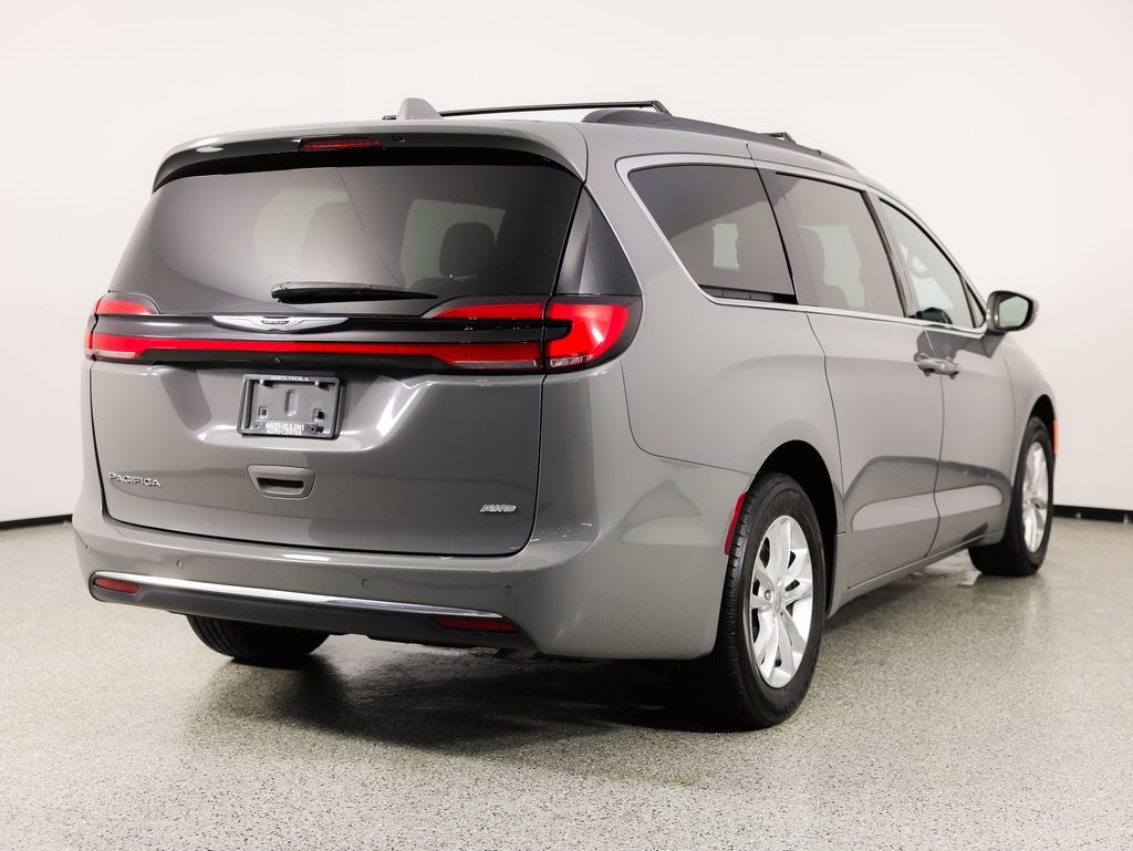 Chrysler Pacifica Touring AWD 2022