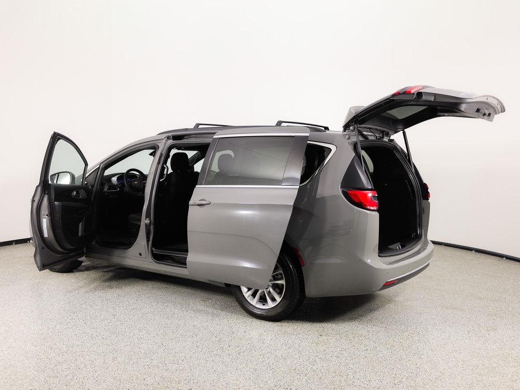 Chrysler Pacifica Touring AWD 2022