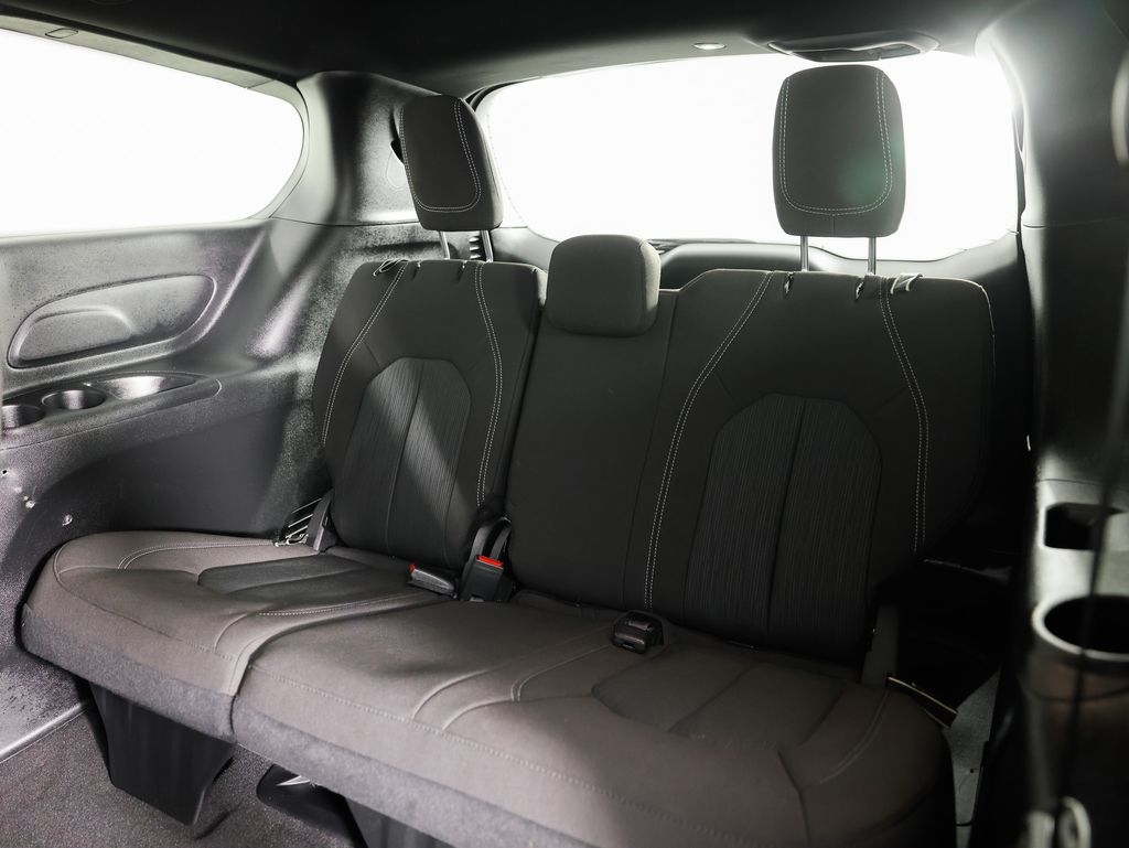 Chrysler Pacifica Touring AWD 2022