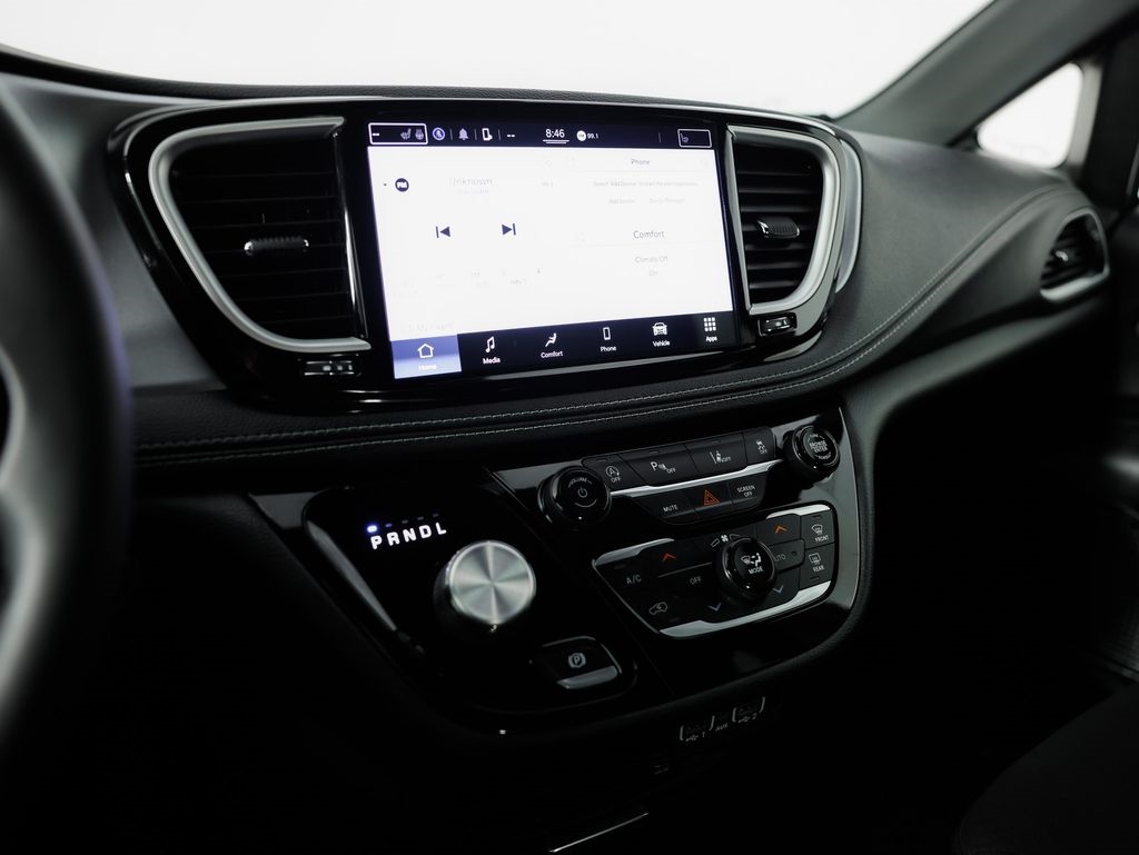 Chrysler Pacifica Touring AWD 2022