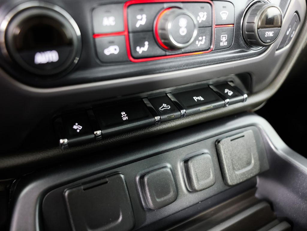 GMC Sierra 1500 4WD Crew Cab 143.5" SLT 2016