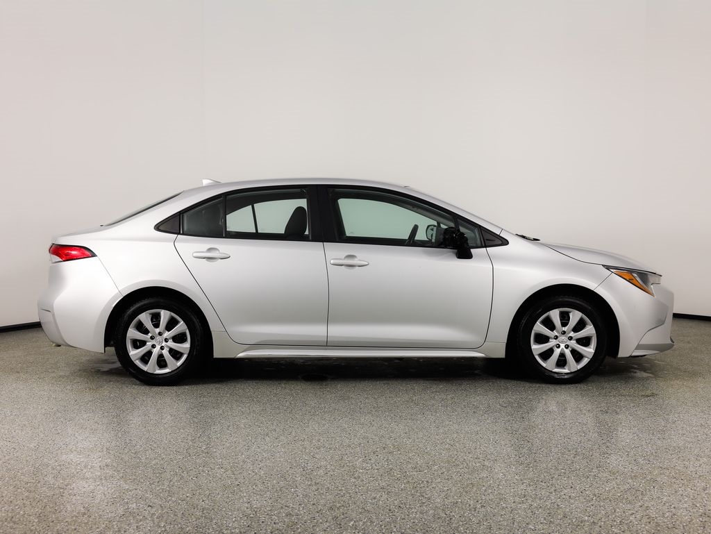 Toyota Corolla LE CVT (Natl) 2022