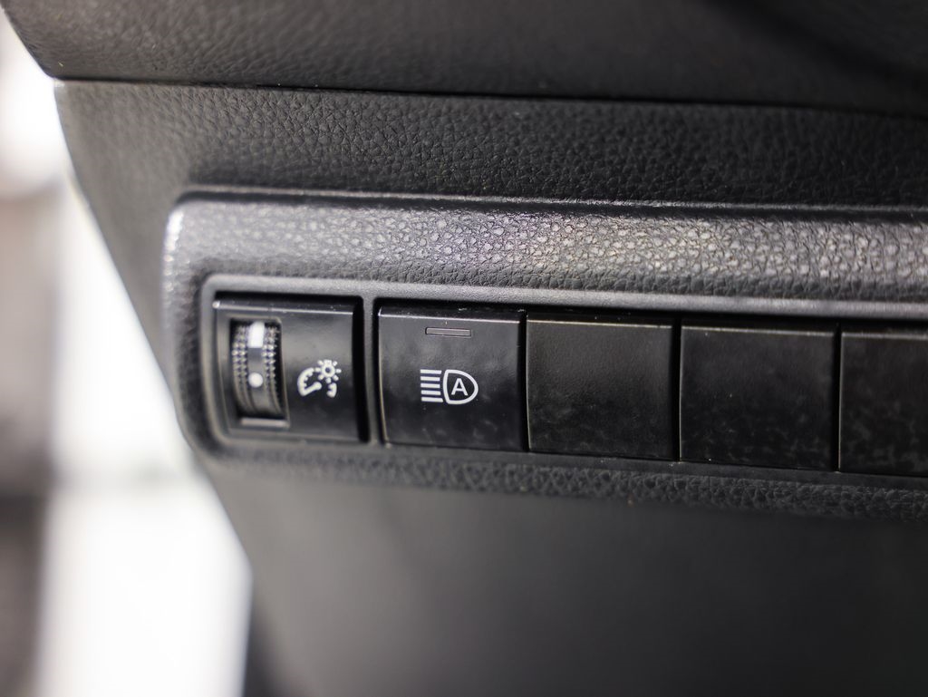 Toyota Corolla LE CVT (Natl) 2022