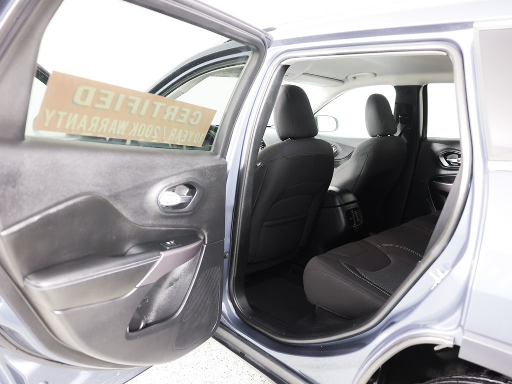 Jeep Cherokee Latitude FWD 2019