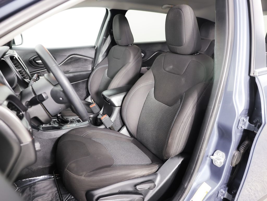 Jeep Cherokee Latitude FWD 2019