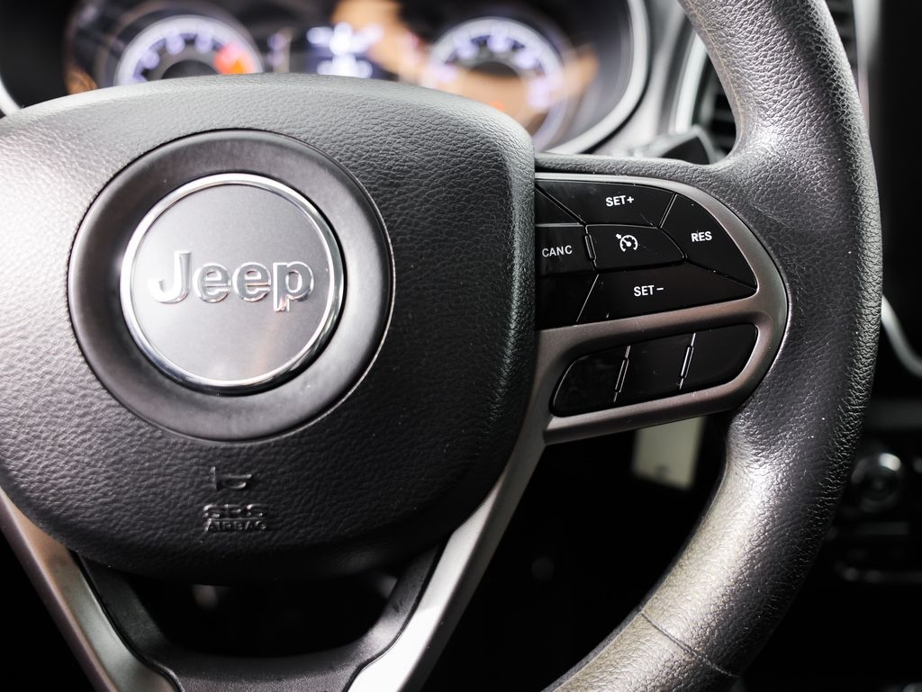 Jeep Cherokee Latitude FWD 2019