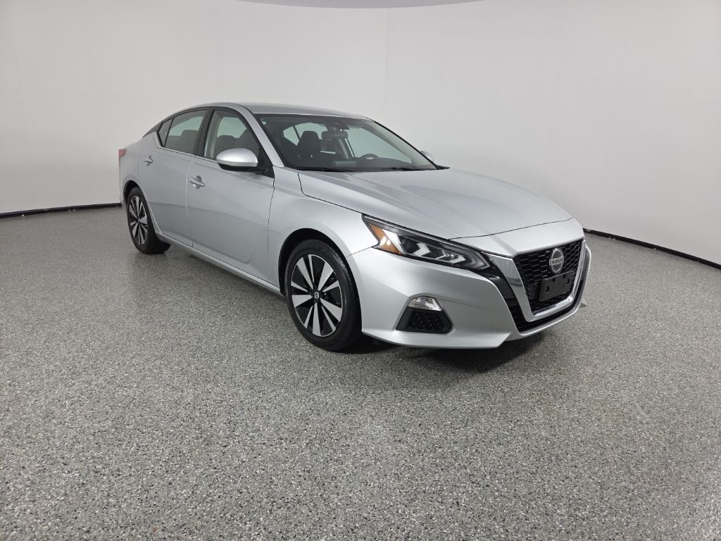 Nissan Altima 2.5 SV Sedan 2022