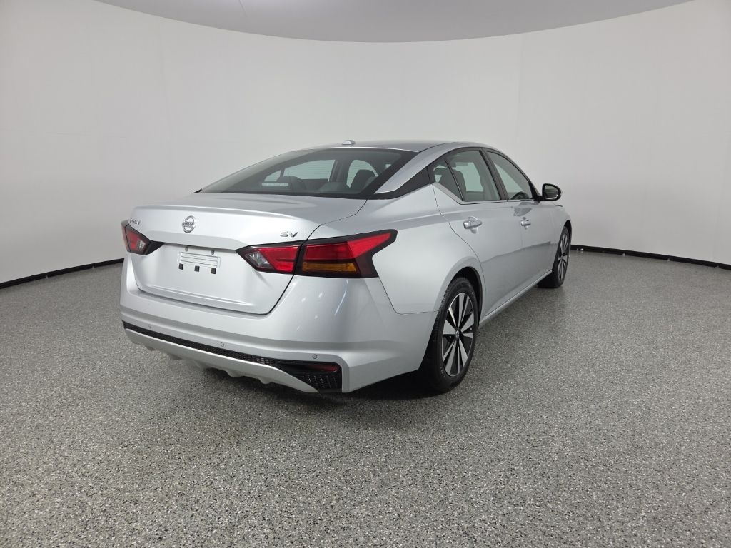 Nissan Altima 2.5 SV Sedan 2022