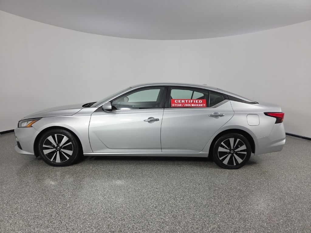 Nissan Altima 2.5 SV Sedan 2022