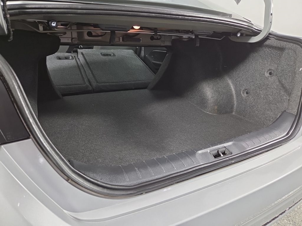 Nissan Altima 2.5 SV Sedan 2022