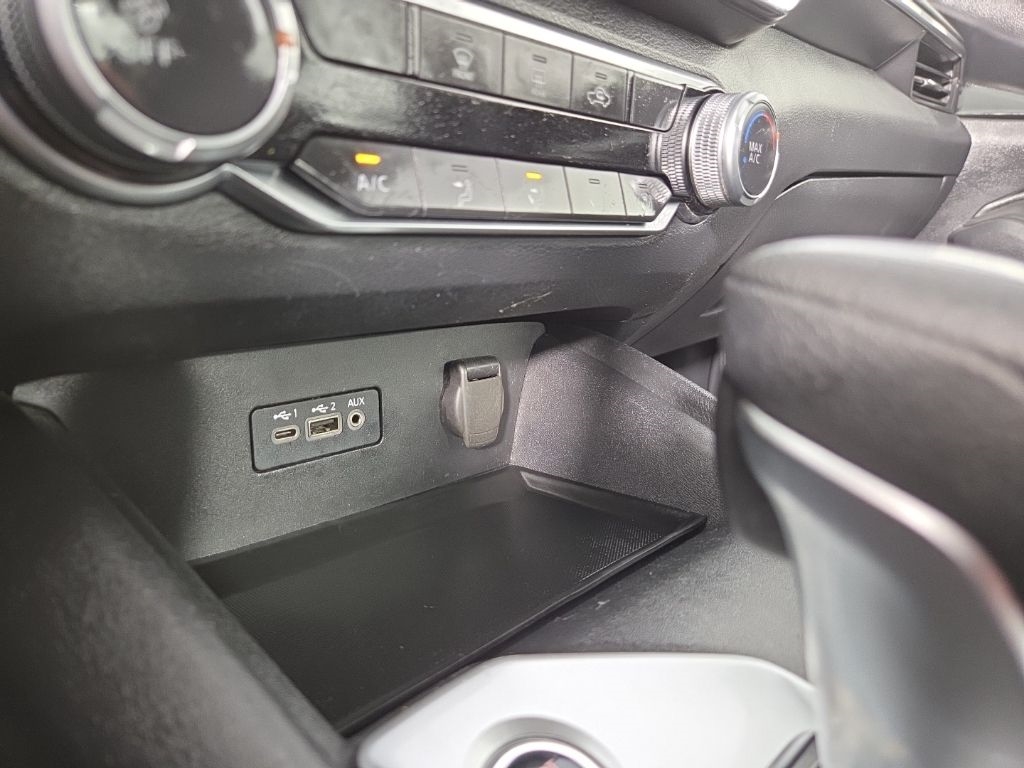 Nissan Altima 2.5 SV Sedan 2022