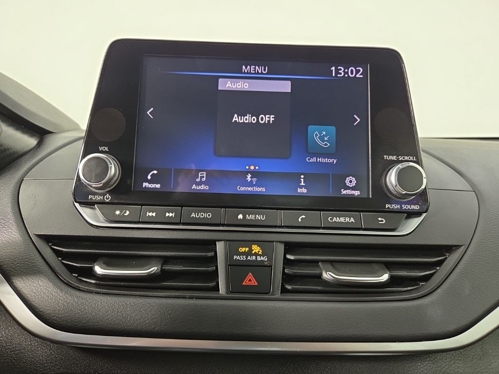 Nissan Altima 2.5 SV Sedan 2022