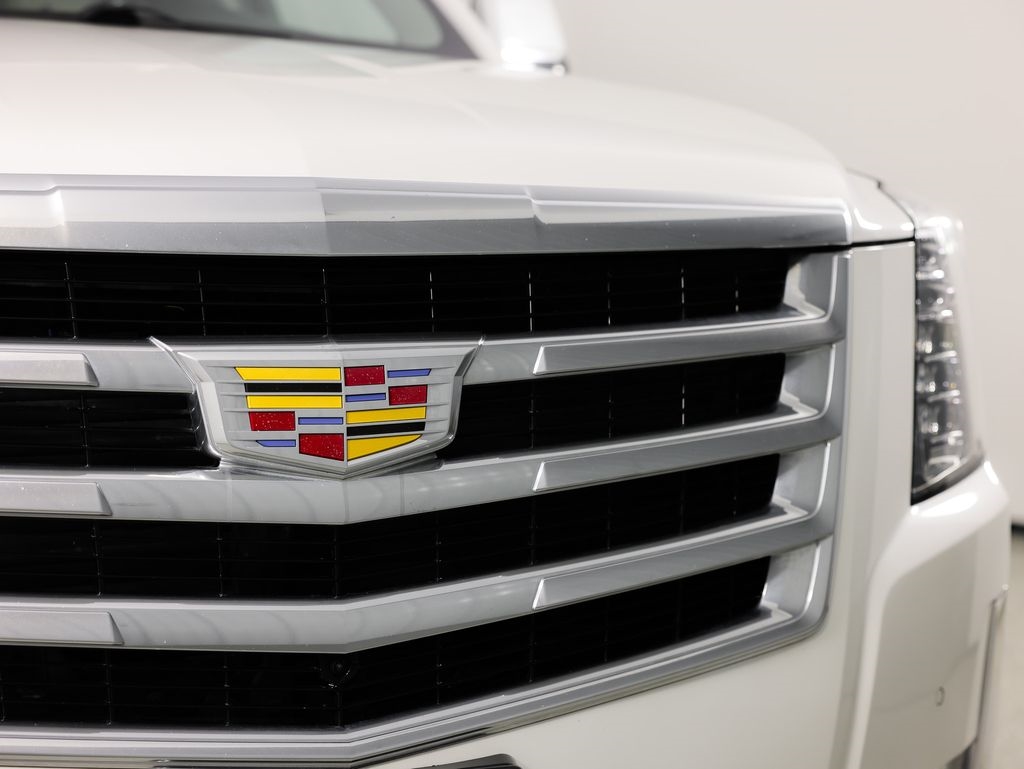 Cadillac Escalade 4WD 4dr Luxury 2019