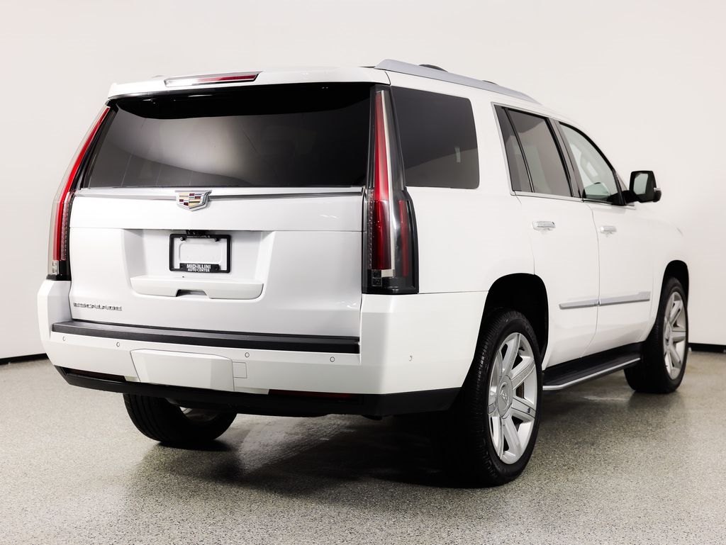 Cadillac Escalade 4WD 4dr Luxury 2019