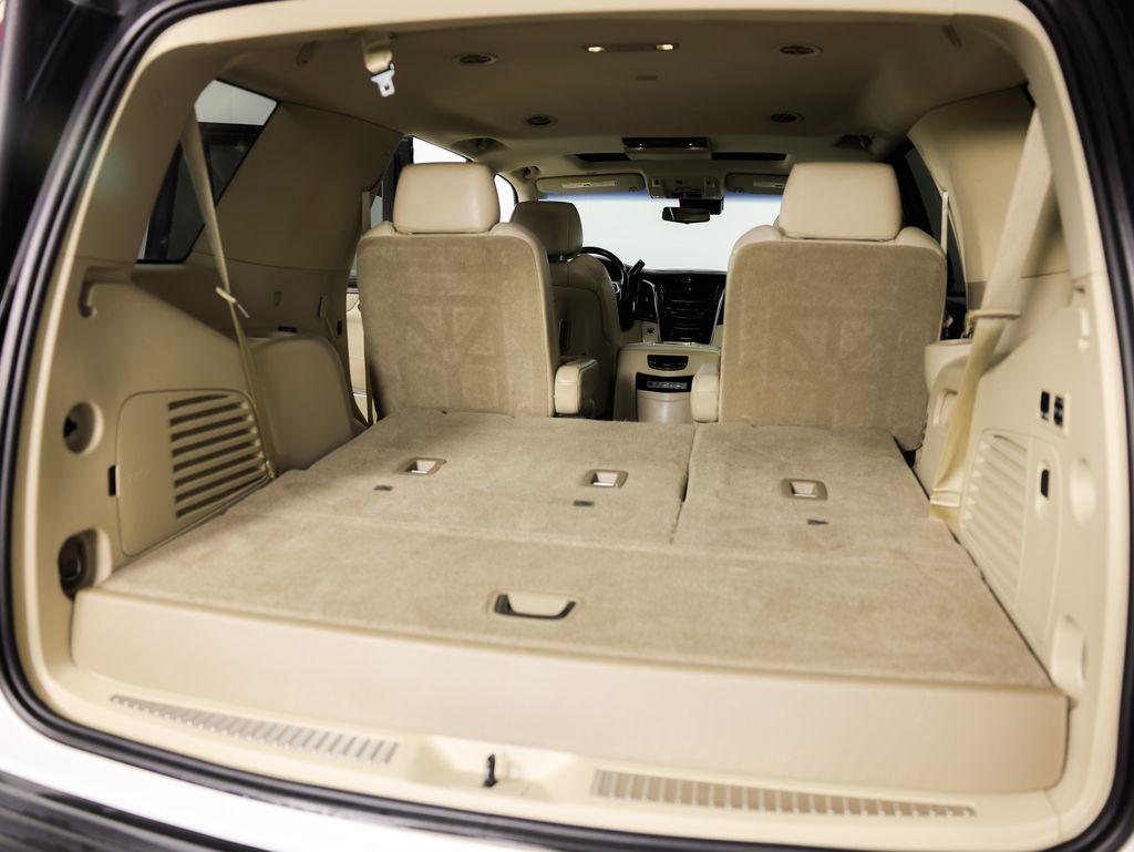 Cadillac Escalade 4WD 4dr Luxury 2019