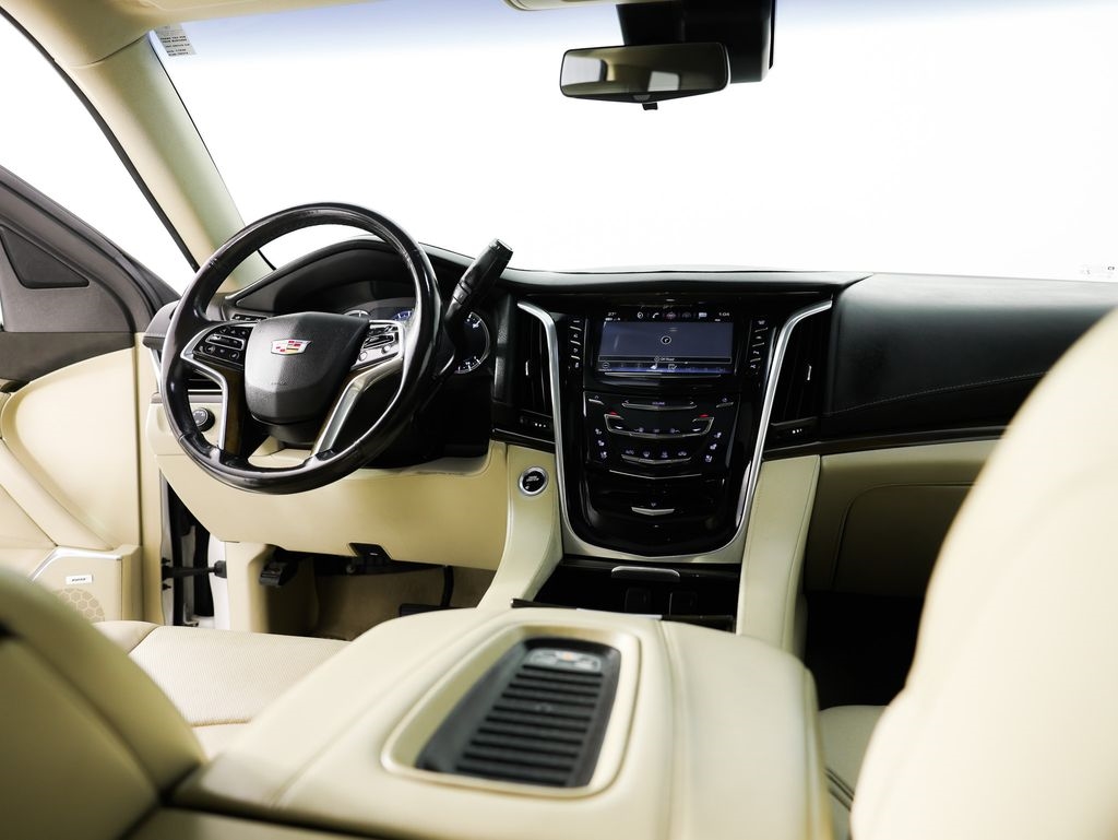 Cadillac Escalade 4WD 4dr Luxury 2019