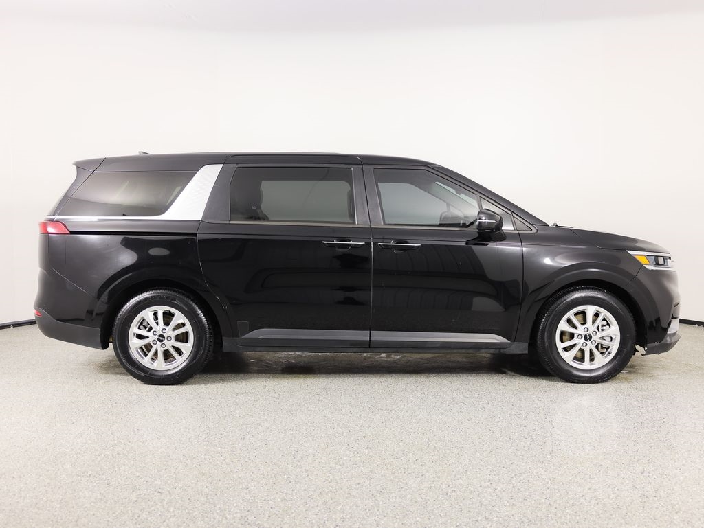 Kia Carnival LXS FWD 2022