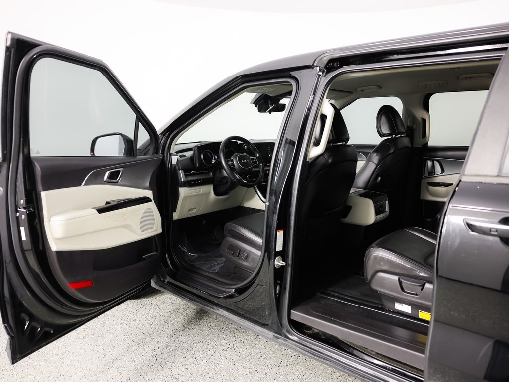 Kia Carnival LXS FWD 2022