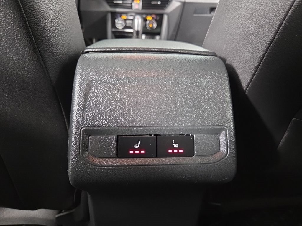 Volkswagen Jetta R-Line Auto 2021