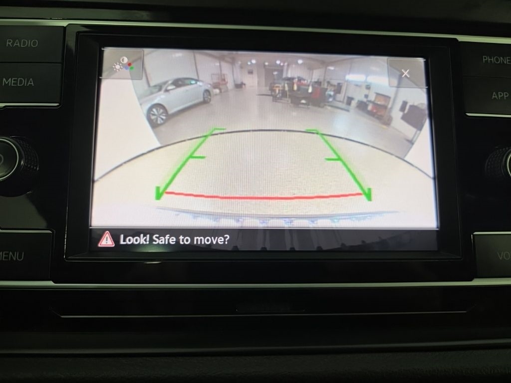 Volkswagen Jetta R-Line Auto 2021