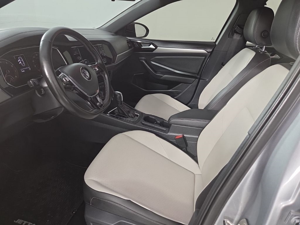 Volkswagen Jetta R-Line Auto 2021