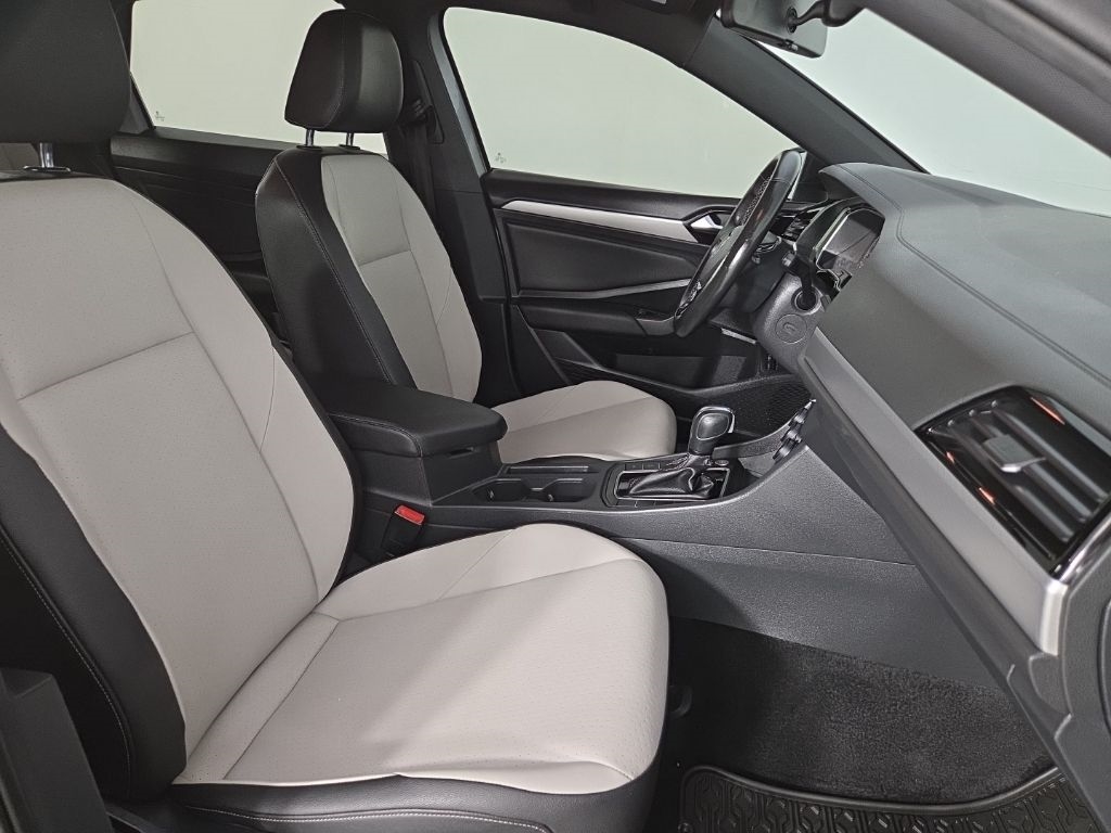 Volkswagen Jetta R-Line Auto 2021