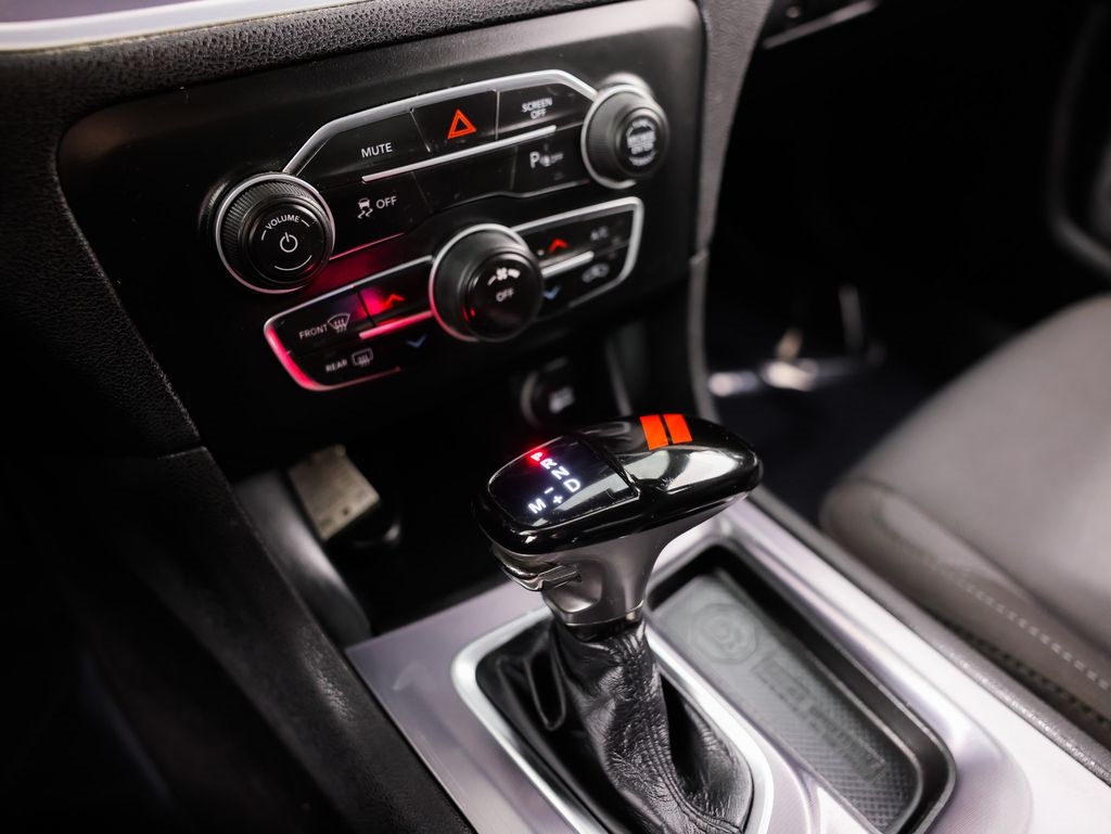 Dodge Charger SXT RWD 2019