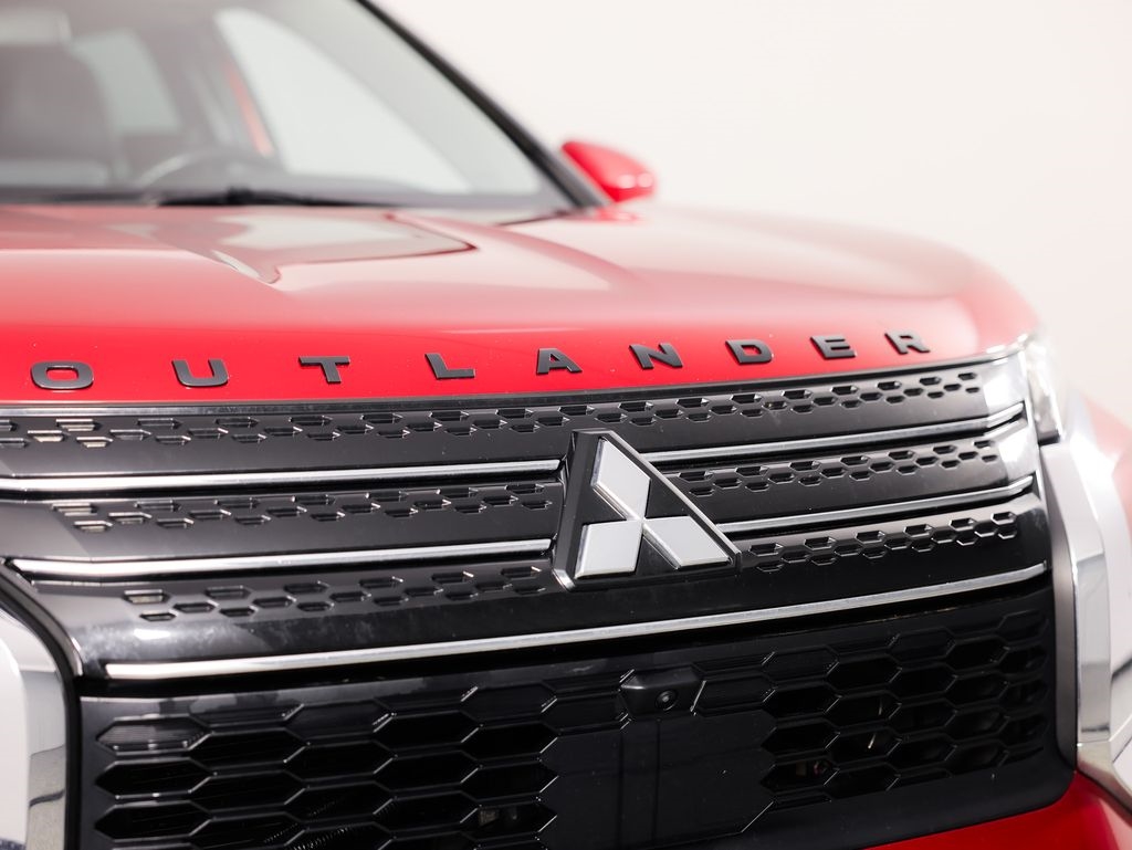Mitsubishi Outlander SE Launch Edition S-AWC 2022