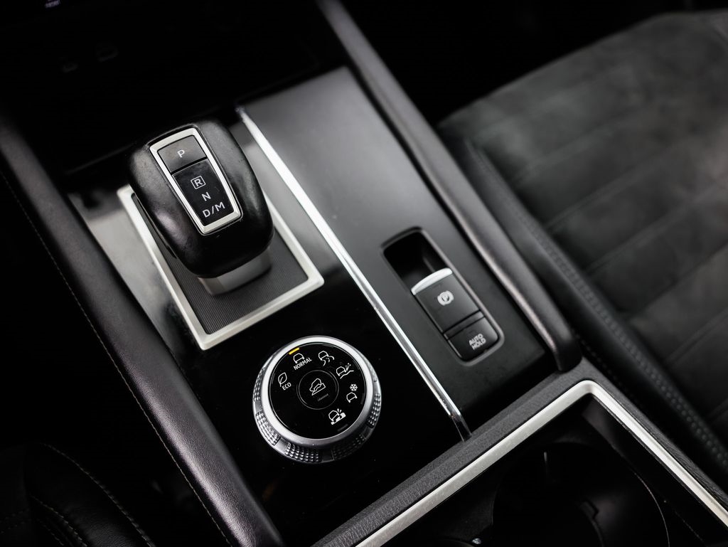 Mitsubishi Outlander SE Launch Edition S-AWC 2022