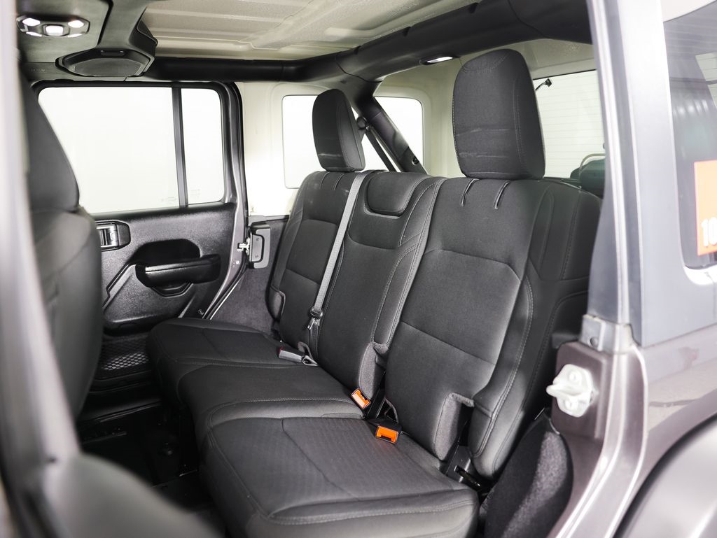 Jeep Wrangler Unlimited Willys 4x4 2021