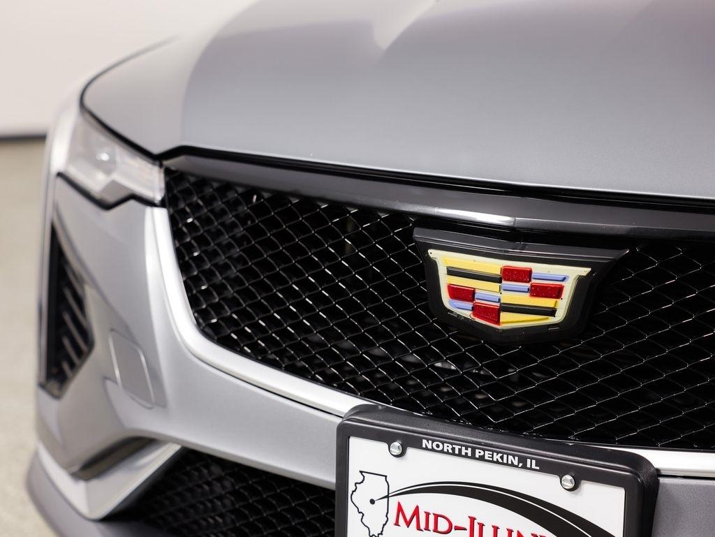 Cadillac CT4 4dr Sdn Sport 2020