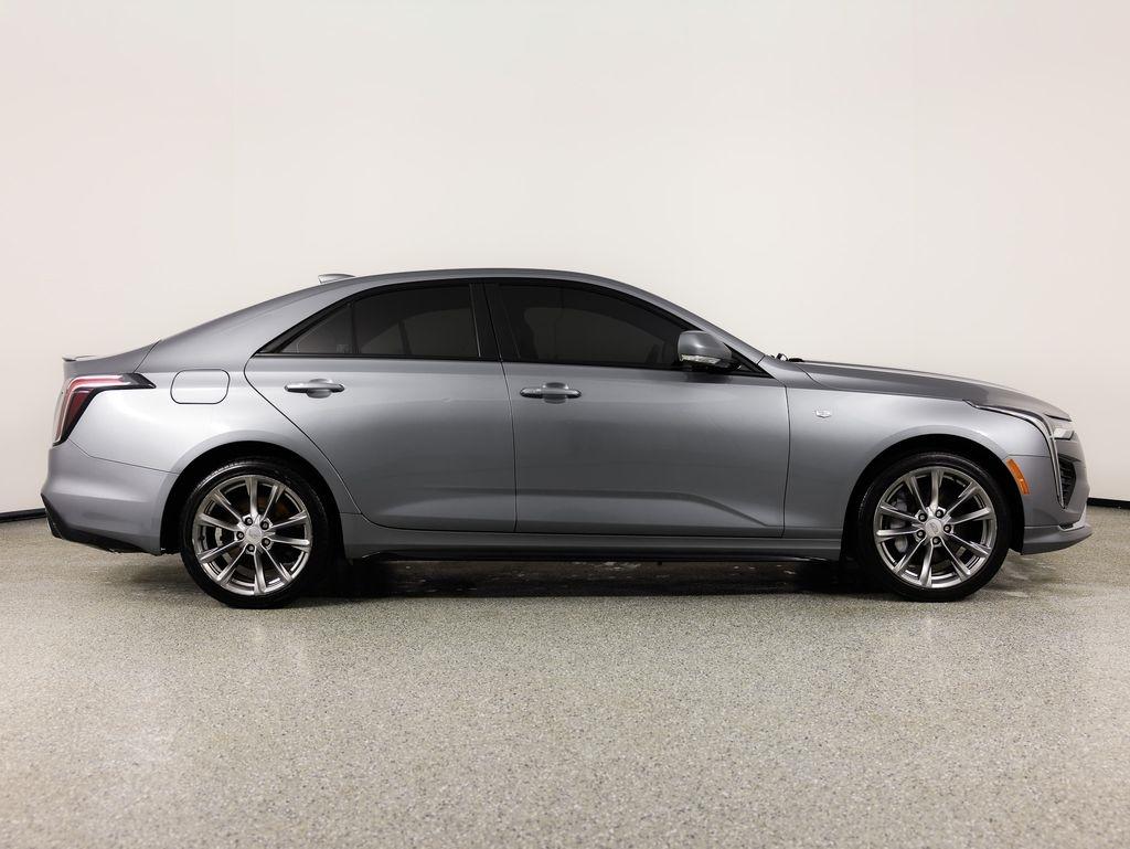Cadillac CT4 4dr Sdn Sport 2020