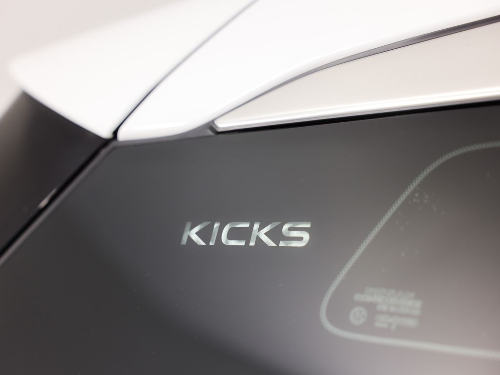 Nissan Kicks S AWD 2025