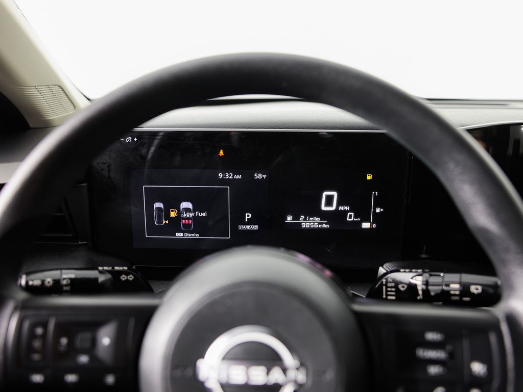 Nissan Kicks S AWD 2025